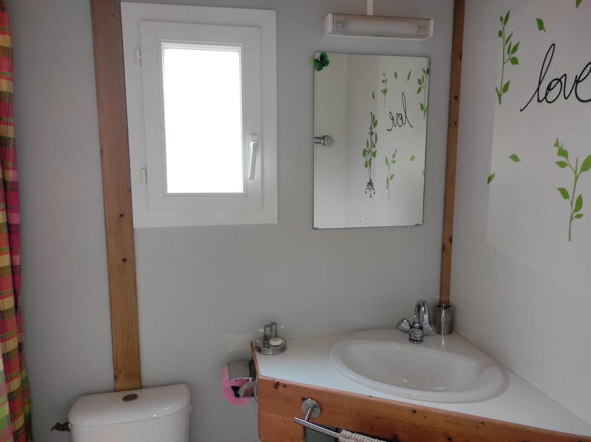 Chalet simple dans un quartier calme et naturel La Tardiere Extérieur photo