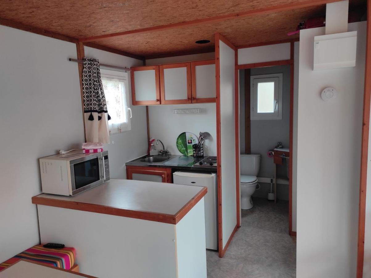 Chalet simple dans un quartier calme et naturel La Tardiere Extérieur photo
